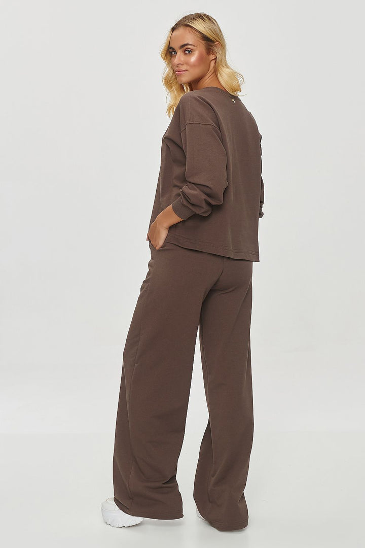 Tracksuit With Wide Pants Brown