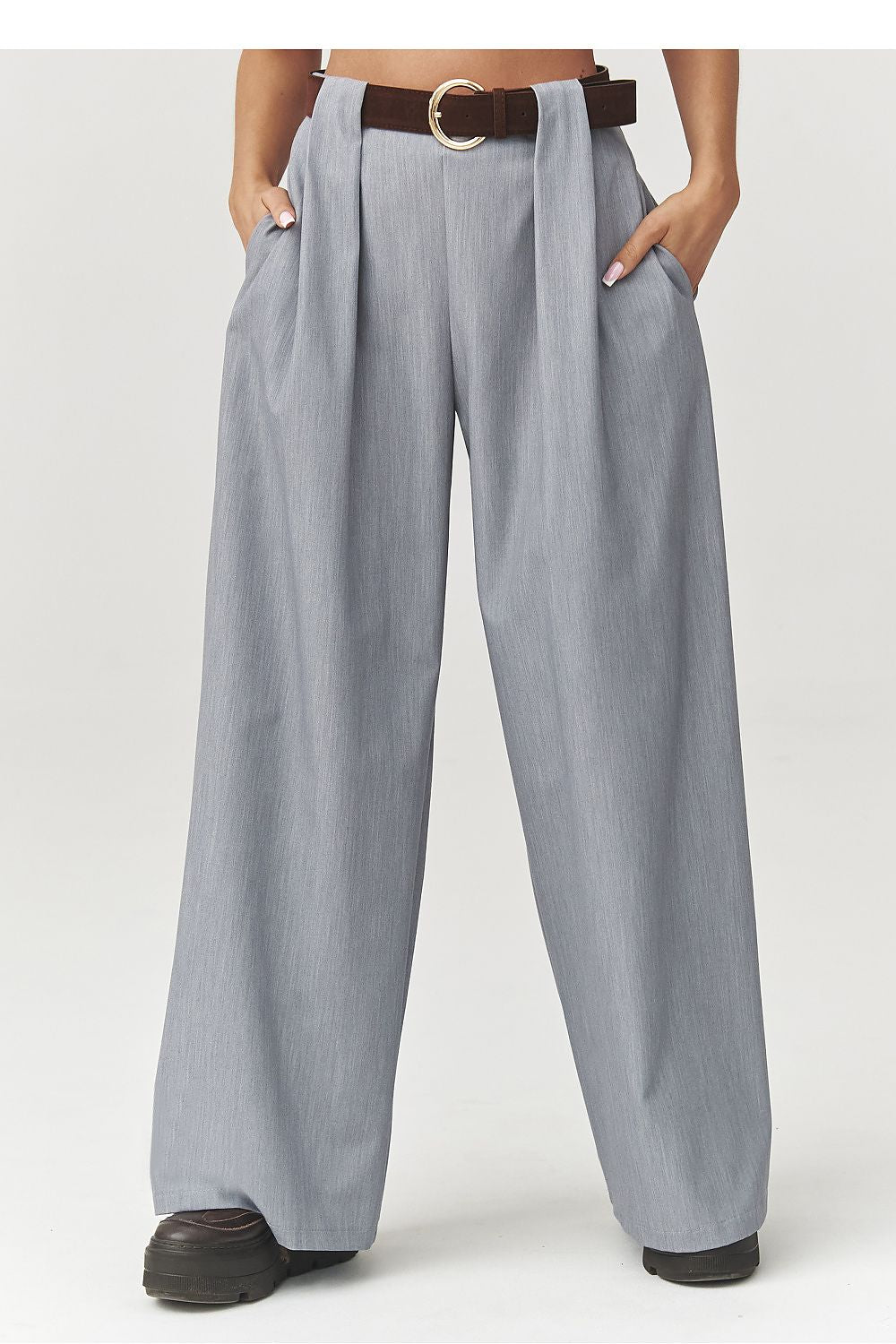  Women trousers model 223362 Makadamia 
