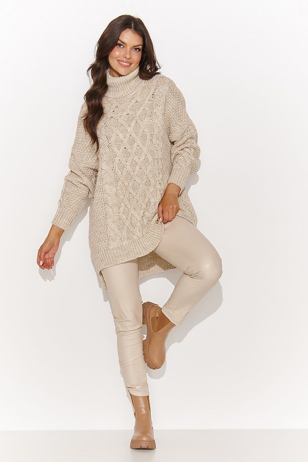 Asymmetric Beige Roll Neck Plaid Jumper